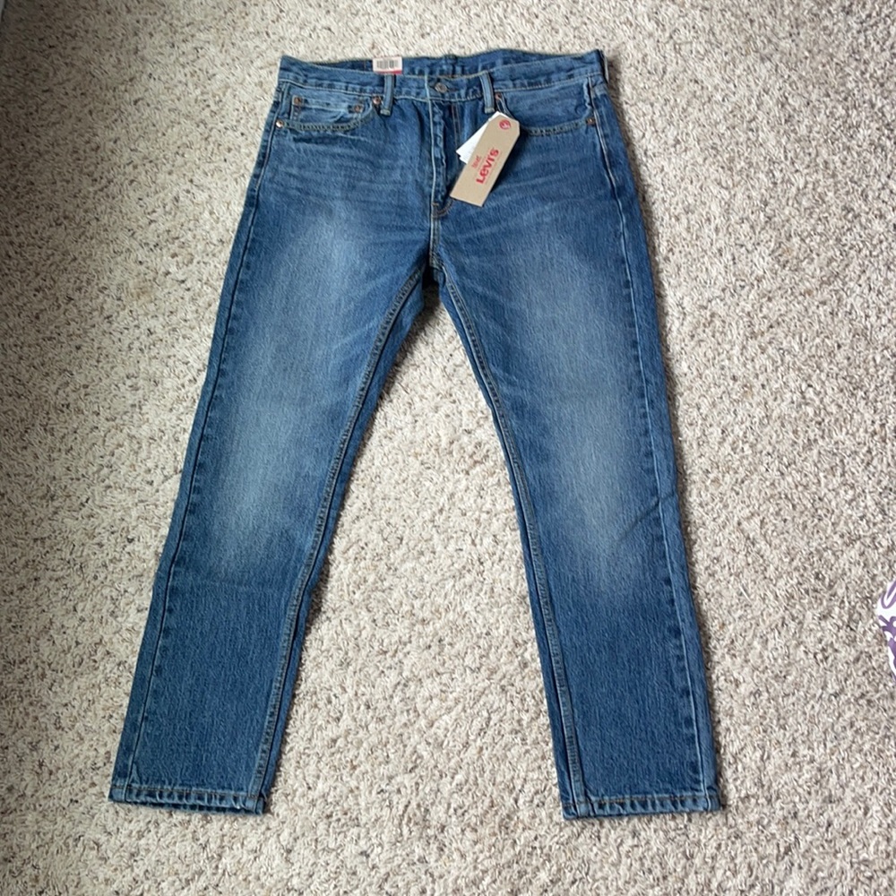 Levi size 34x29 skinny jeans